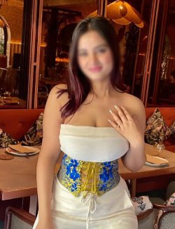 call girl photos near Rajouri garden 